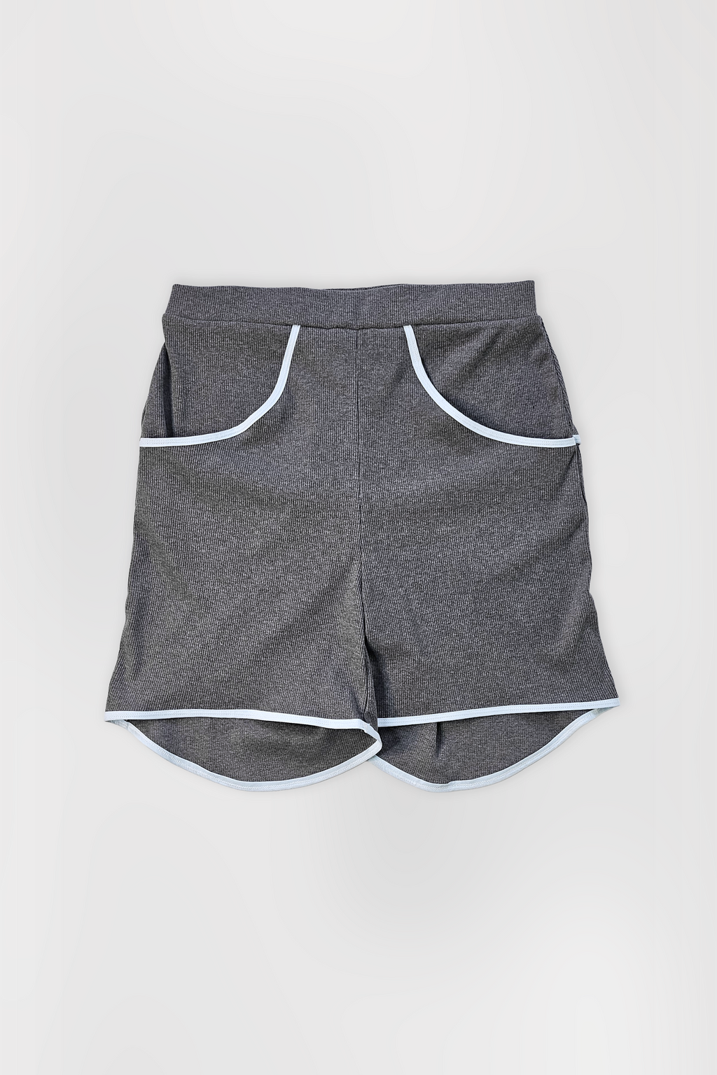 THE SHORT GRIS