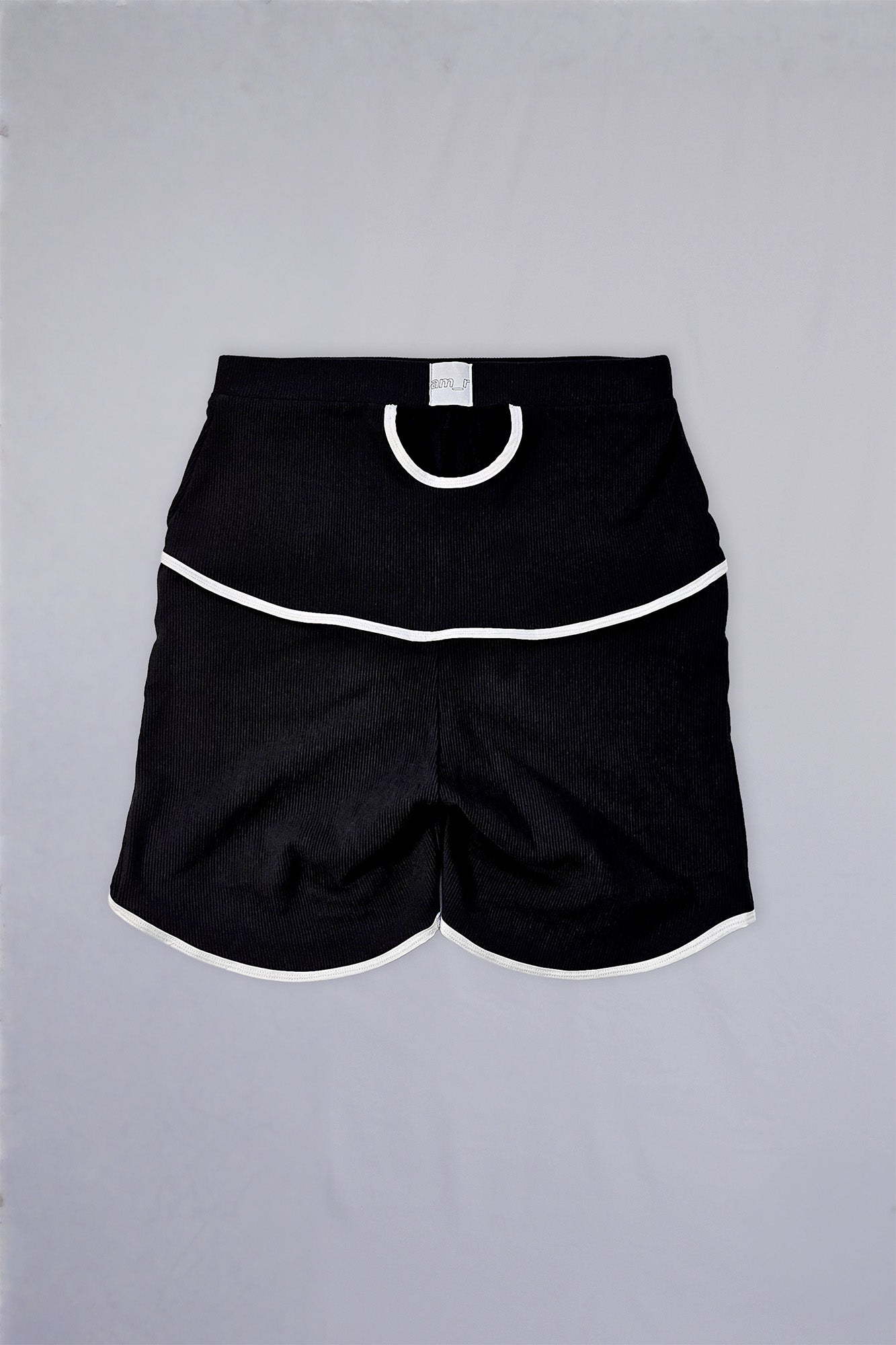 THE SHORT NOIR